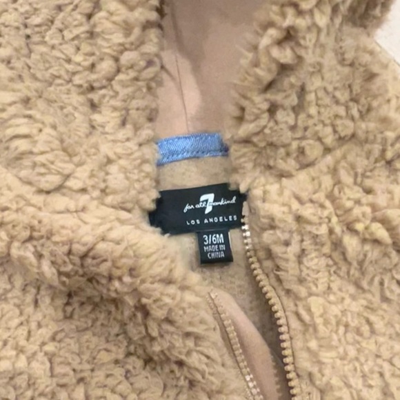 7 for all mankind Sherpa jacket tan 3-6 months - Picture 3 of 3